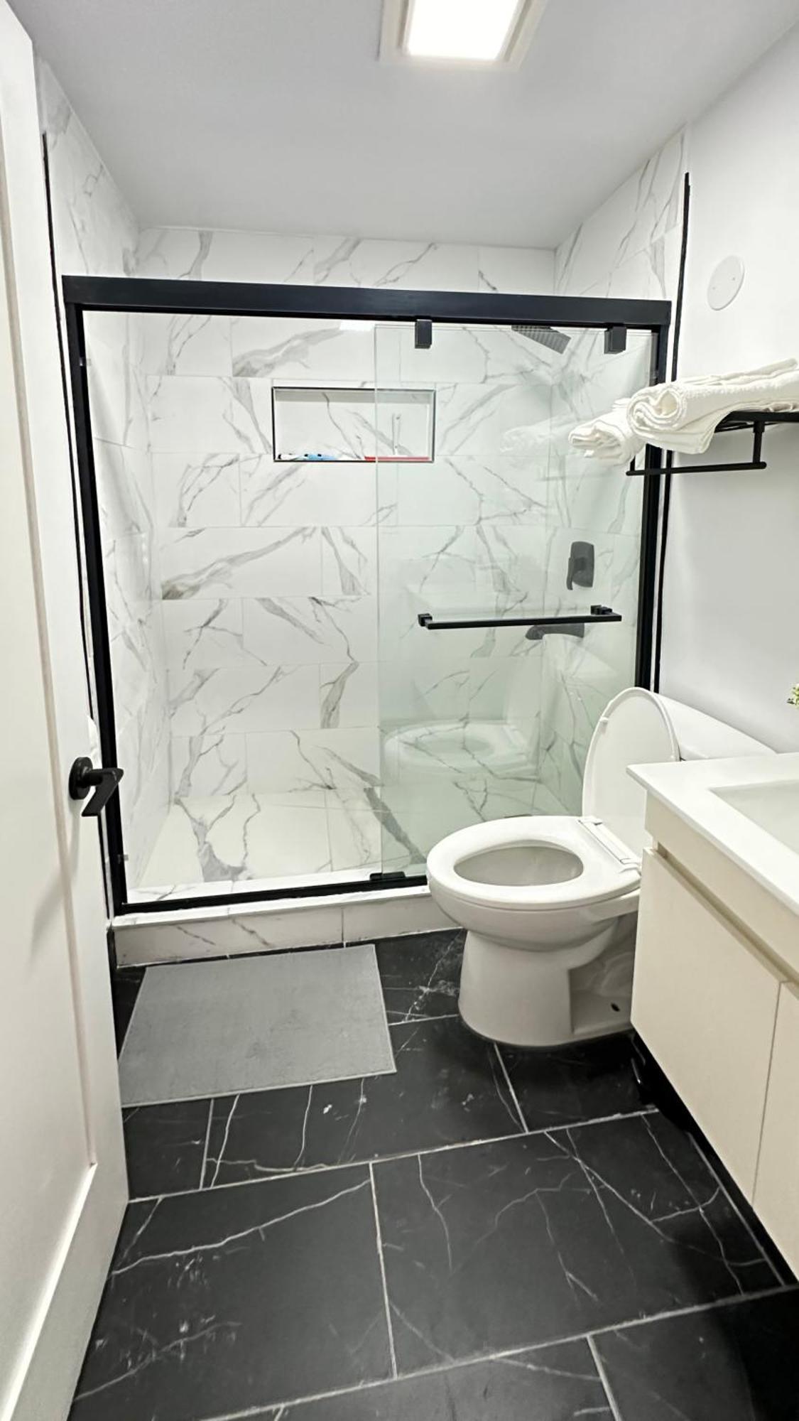 Modern 2Br Stylish & Cozy Unit Bed & Breakfast Los Angeles Exterior foto